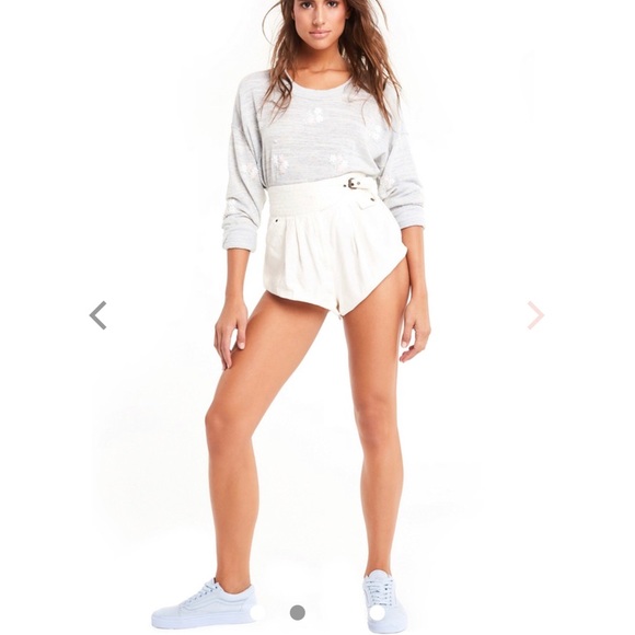 🦋WILDFOX Sweater - Picture 2 of 10